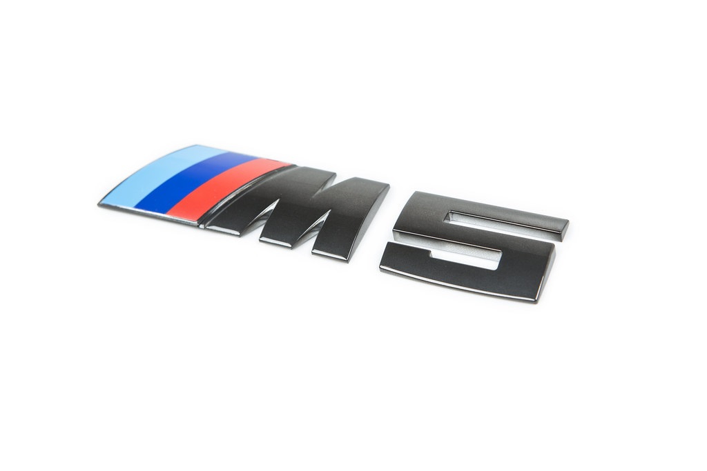 BMW E34 E39 E60 E61 F10 M5 AMBLEM SİYAH KÜÇÜK 51148060400