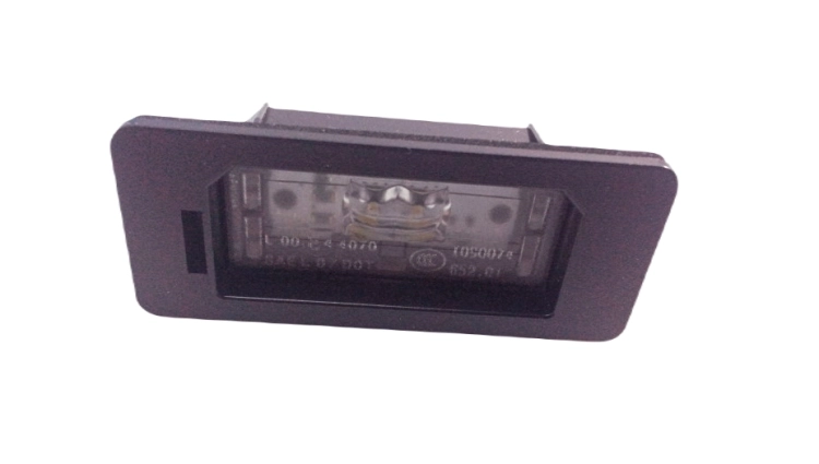 BMW E82 E88 E90 E92 E93 F10 F22 F30 F32 X1 X3 X4 X5 X6 PLAKA LAMBASI LED 63267193293