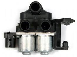 BMW E36 KALORİFER MUSLUĞU (KLİMALI ARAC) 64118375792
