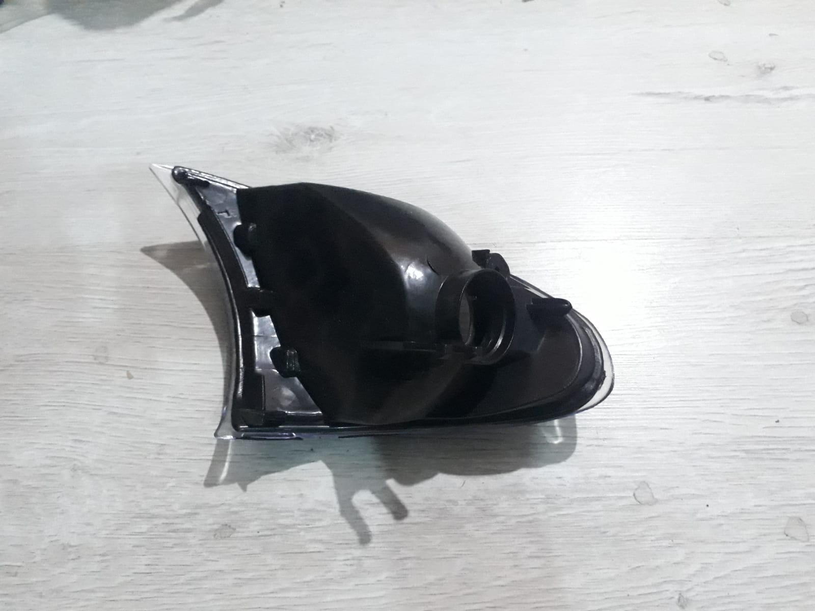 BMW E46 SOL SİNYAL TİTAN BEYAZ SEDAN TOURING 2002-2005 ÇIKMA 63137165853