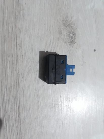 BMW E36 CABRİO CAM DÜĞMESİ ORTA KOMPLE AÇMA KAPAMA MAVİ ORİJİNAL ÇIKMA 61311387389